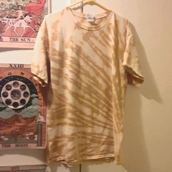 Gildan Other - Yellow/Cream Reverse Tie Dye